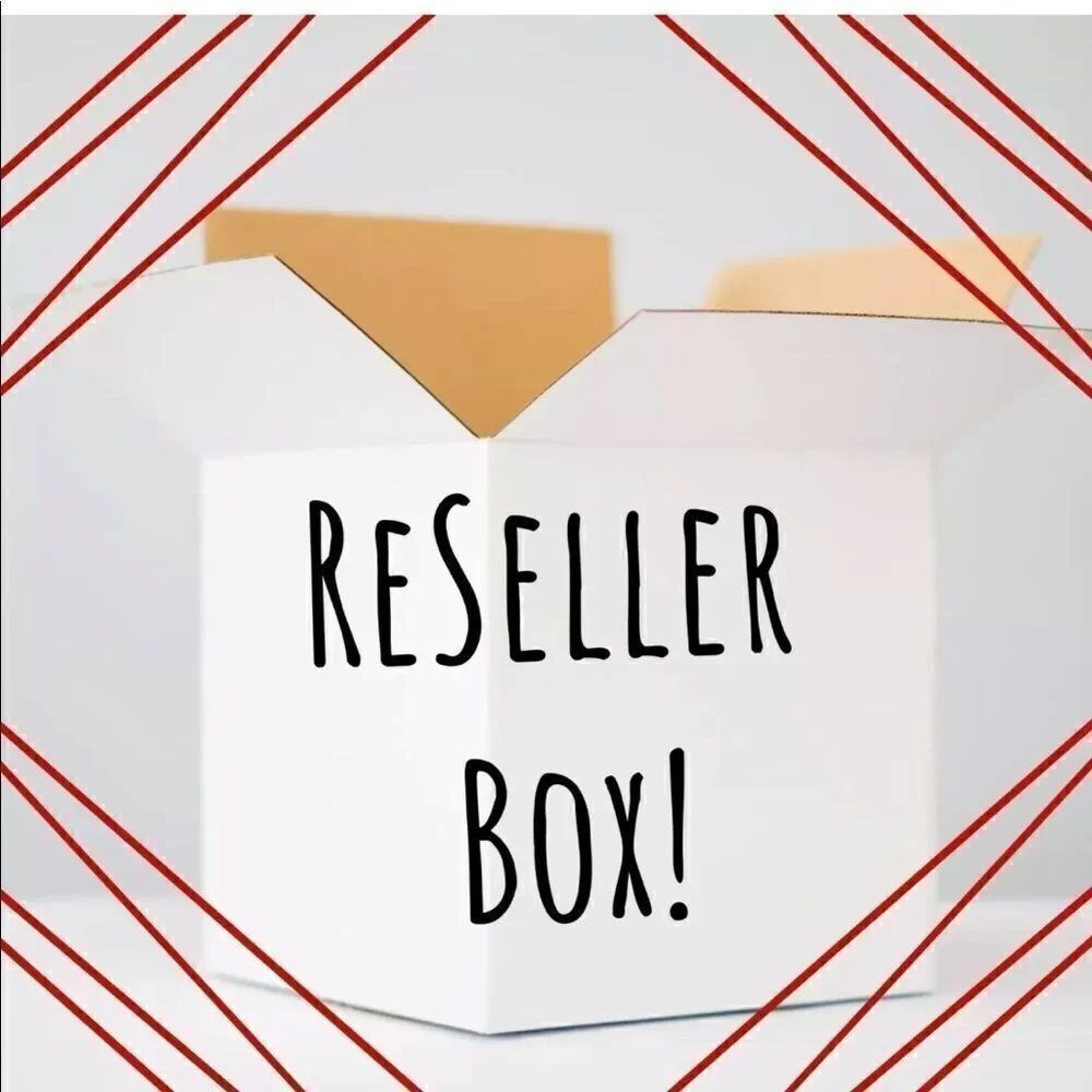 ‎RESELLER BOX NEW WITH TAGS & NWOT